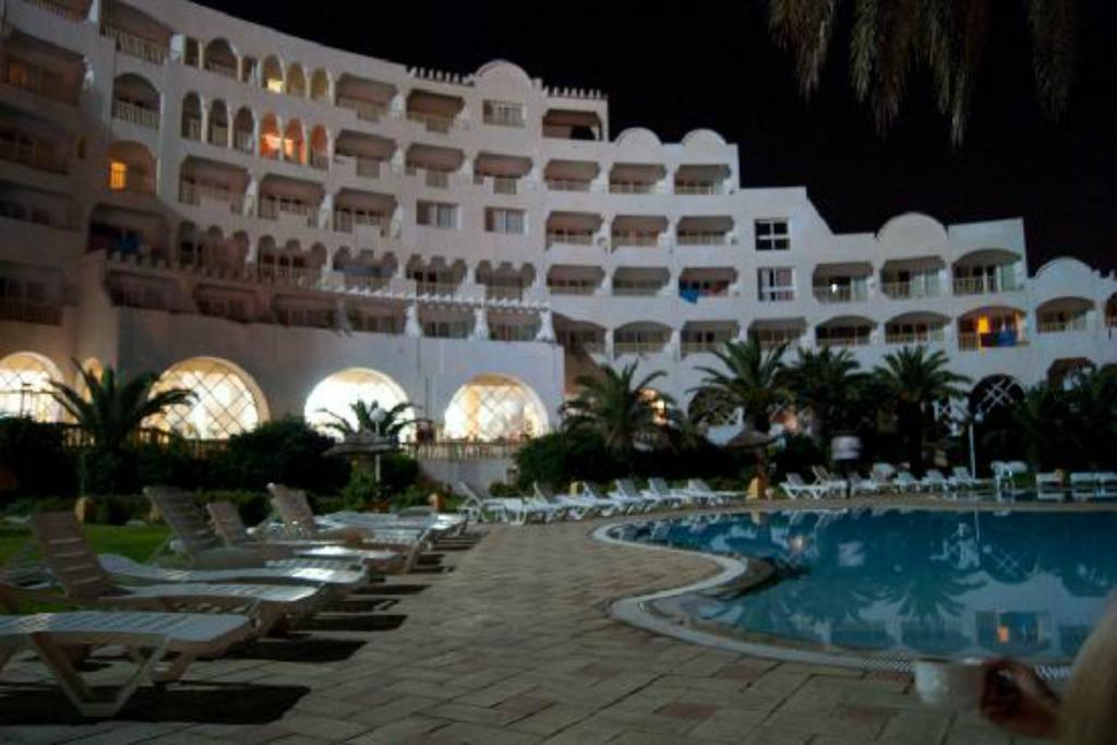 Hotel Delphin Habib à Monastir Extérieur photo